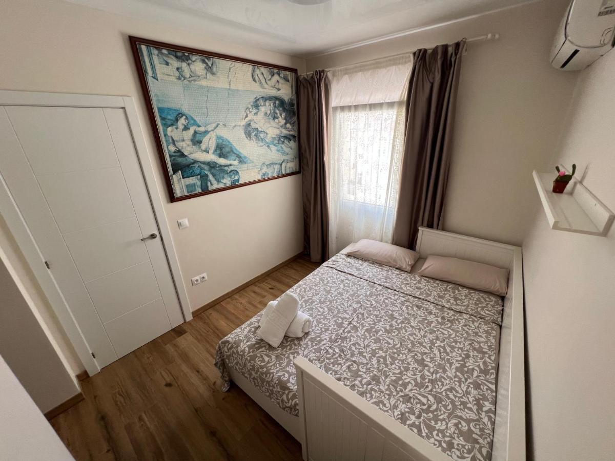 Genuar Apartments Malaga Center. Free Parking Exterior photo